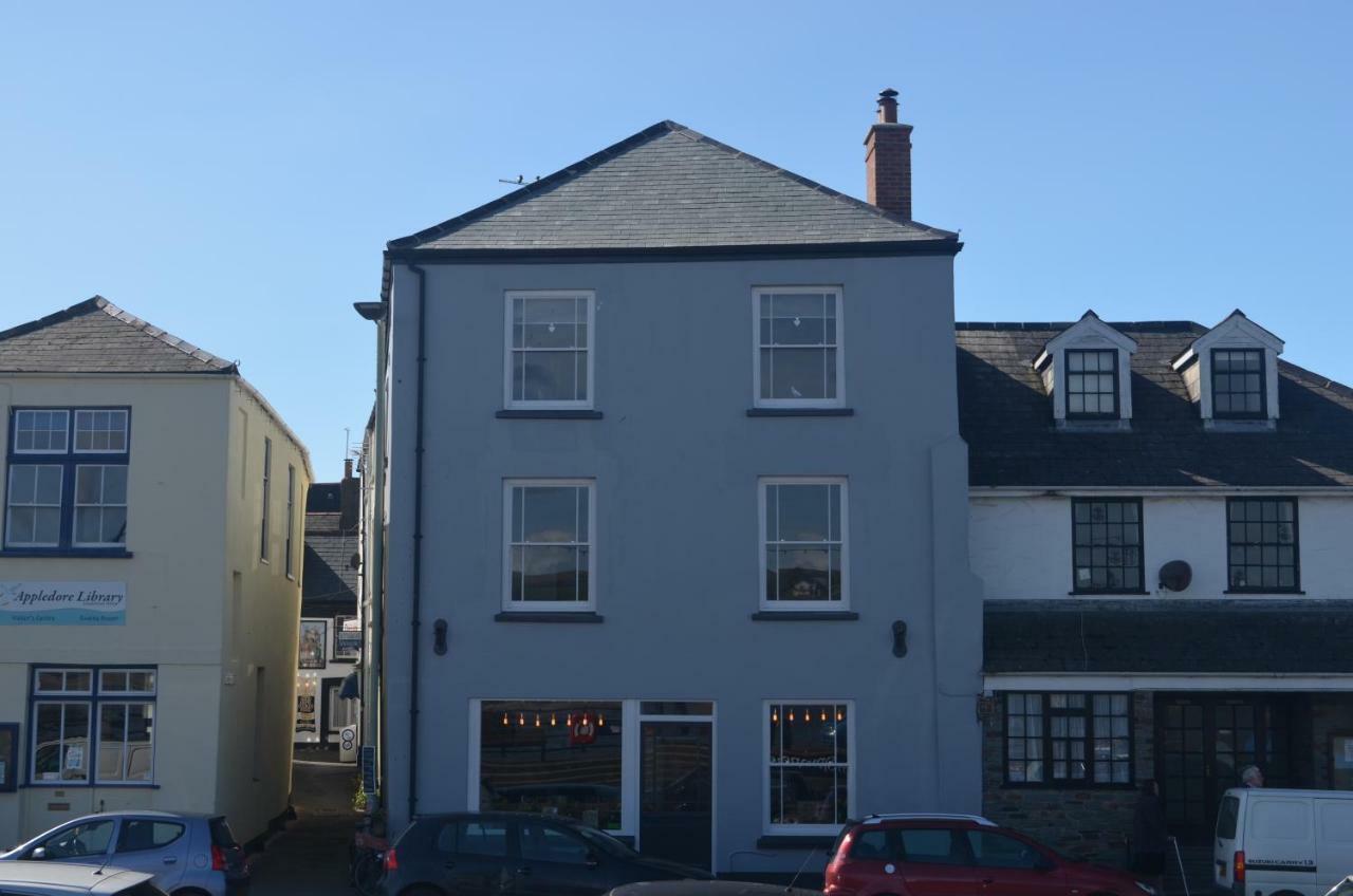 Appledore Factory Luaran gambar